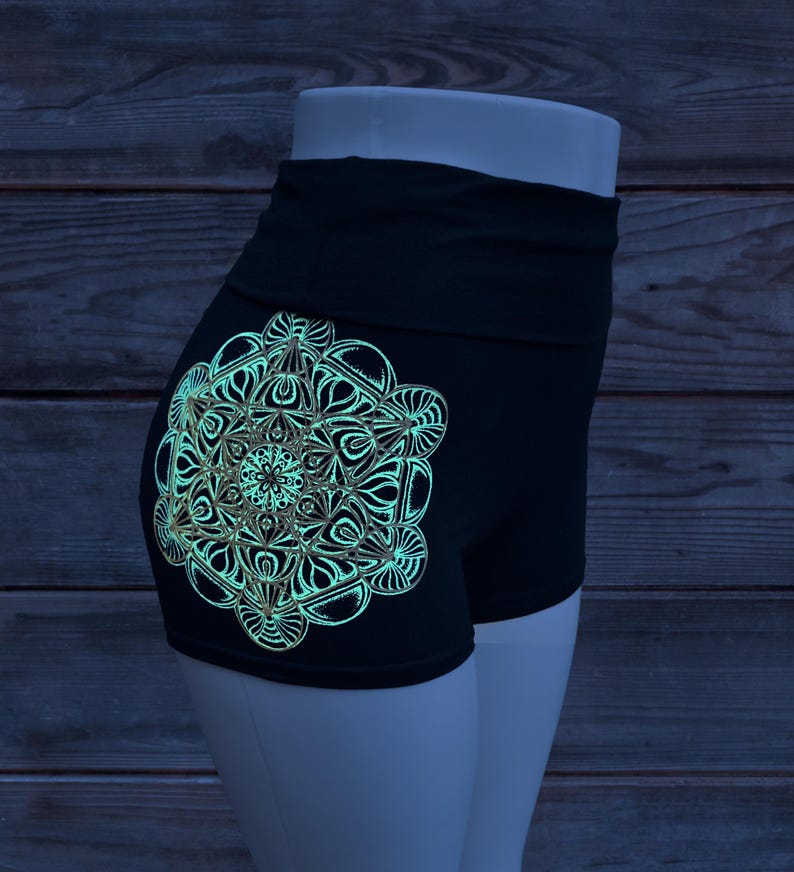 Metatron's Cube Mandala Hot Shorts – Sacred Geometry Yoga Festival Wear