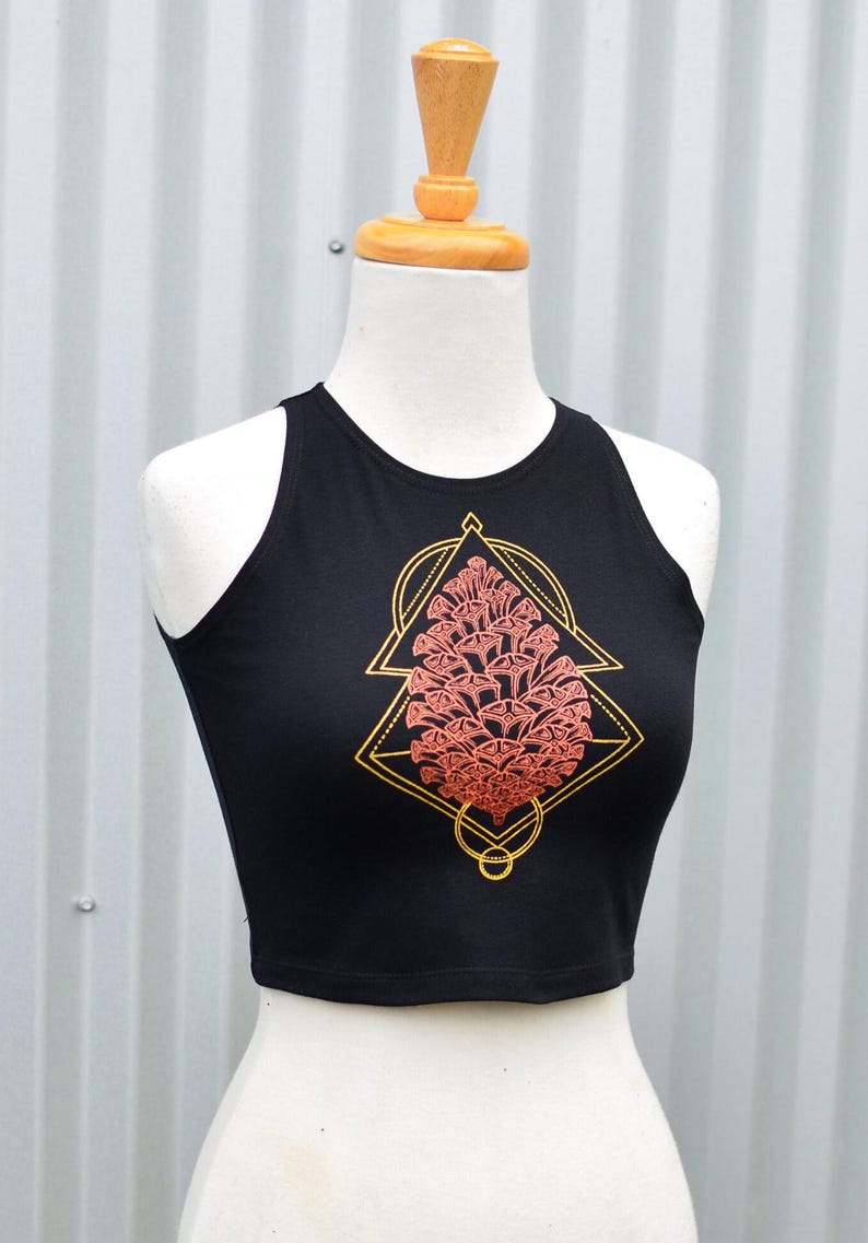 Geometric Pinecone Yoga Crop Top – Sacred Geometry Boho Festival Shirt